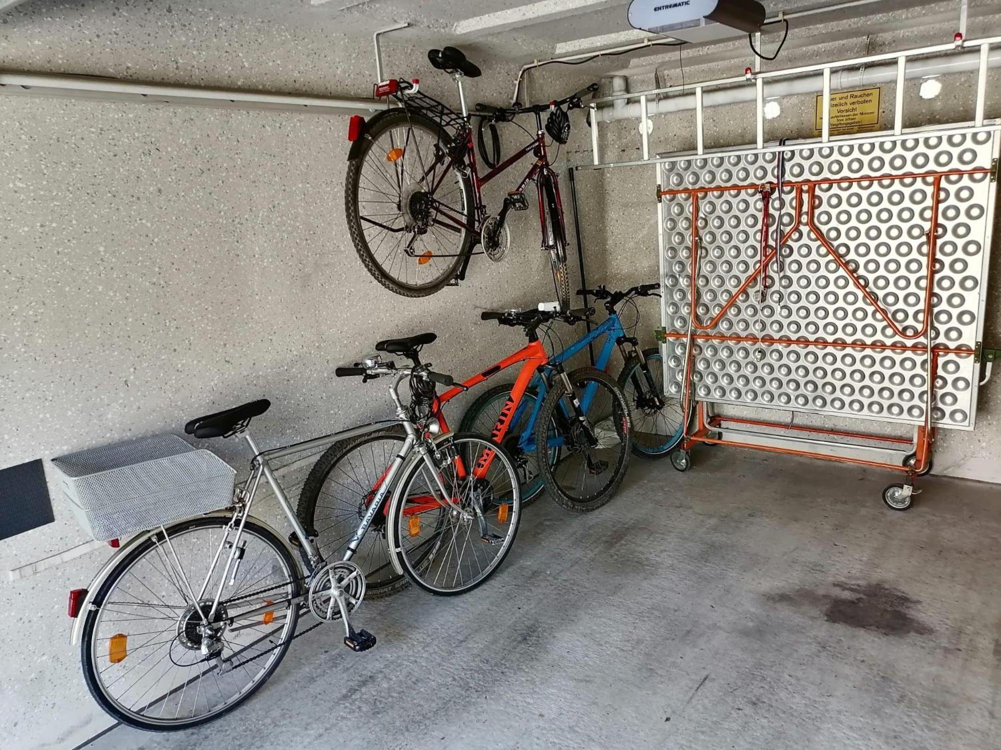 Elegant-Terraced-House-With-Bikes-Near-The-Lake-Children-At-Least-6-A-Old ชตาร์นแบร์ก ภายนอก รูปภาพ